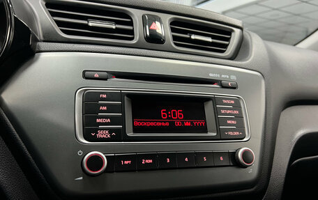 KIA Rio III рестайлинг, 2015 год, 990 000 рублей, 14 фотография