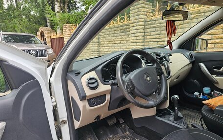 Renault Logan II, 2015 год, 850 000 рублей, 11 фотография