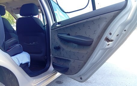Skoda Fabia I, 2002 год, 355 000 рублей, 8 фотография