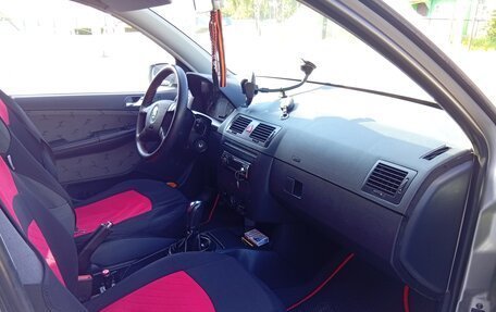 Skoda Fabia I, 2002 год, 355 000 рублей, 12 фотография
