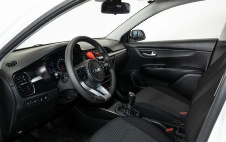 KIA Rio IV, 2018 год, 1 488 000 рублей, 5 фотография