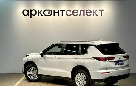 Mitsubishi Outlander, 2023 год, 3 727 000 рублей, 4 фотография