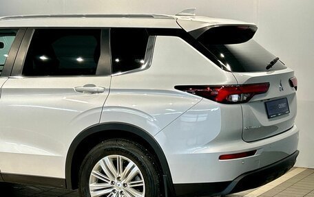 Mitsubishi Outlander, 2023 год, 3 727 000 рублей, 7 фотография