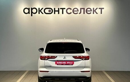 Mitsubishi Outlander, 2023 год, 3 727 000 рублей, 13 фотография