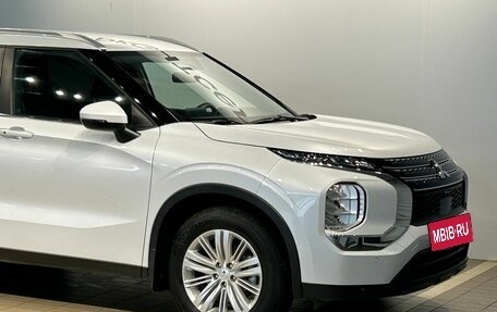 Mitsubishi Outlander, 2023 год, 3 727 000 рублей, 9 фотография