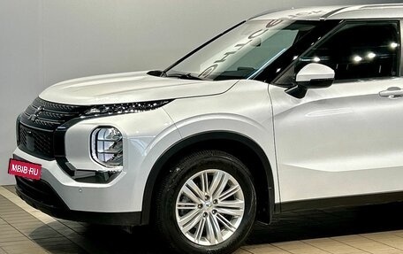 Mitsubishi Outlander, 2023 год, 3 727 000 рублей, 6 фотография