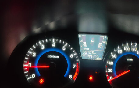Hyundai Solaris II рестайлинг, 2011 год, 700 000 рублей, 7 фотография
