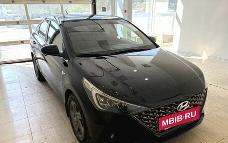 Hyundai Solaris II рестайлинг, 2021 год, 1 720 000 рублей, 3 фотография