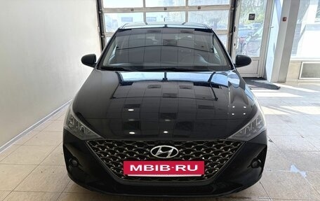 Hyundai Solaris II рестайлинг, 2021 год, 1 720 000 рублей, 2 фотография
