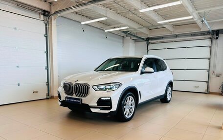 BMW X5, 2018 год, 6 599 900 рублей, 2 фотография