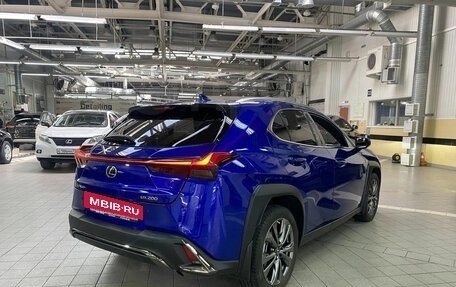 Lexus UX I, 2022 год, 3 550 000 рублей, 6 фотография