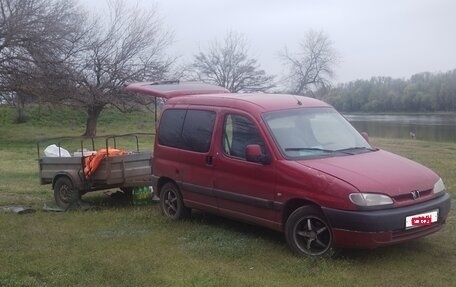 Peugeot Partner II рестайлинг 2, 2002 год, 450 000 рублей, 2 фотография