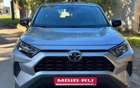 Toyota RAV4, 2021 год, 3 670 000 рублей, 5 фотография