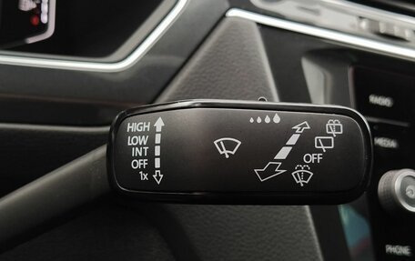 Volkswagen Tiguan II, 2020 год, 3 800 000 рублей, 12 фотография