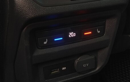 Volkswagen Tiguan II, 2020 год, 3 800 000 рублей, 27 фотография