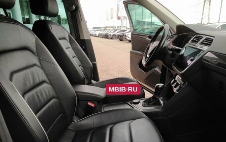 Volkswagen Tiguan II, 2020 год, 3 800 000 рублей, 20 фотография