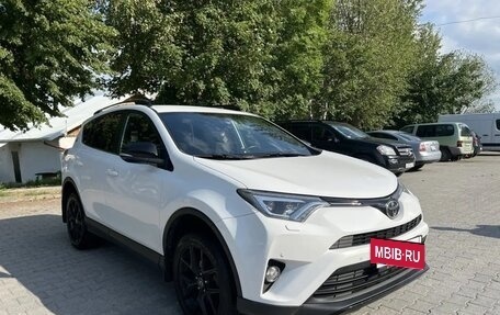 Toyota RAV4, 2019 год, 2 650 000 рублей, 3 фотография