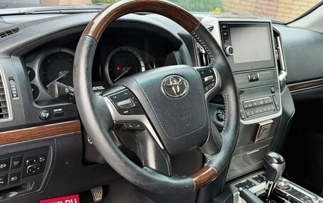 Toyota Land Cruiser 200, 2016 год, 5 270 000 рублей, 6 фотография