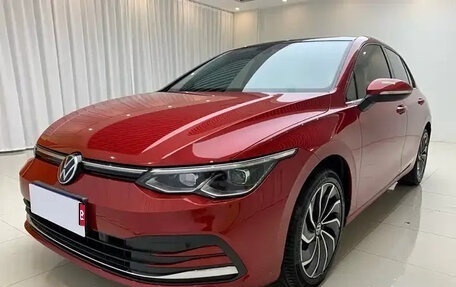 Volkswagen Golf VIII, 2022 год, 1 710 000 рублей, 3 фотография