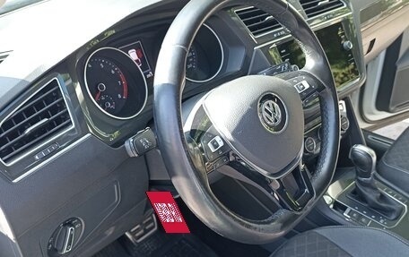 Volkswagen Tiguan II, 2018 год, 2 550 000 рублей, 8 фотография