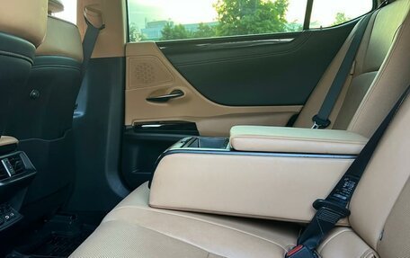 Lexus ES VII, 2022 год, 4 100 000 рублей, 12 фотография