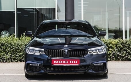 BMW 5 серия, 2018 год, 4 020 000 рублей, 3 фотография