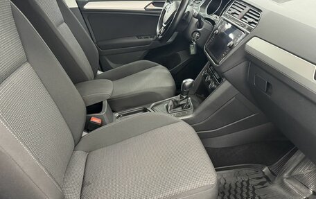 Volkswagen Tiguan II, 2019 год, 2 280 000 рублей, 16 фотография