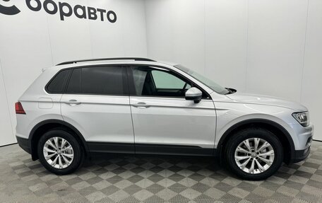 Volkswagen Tiguan II, 2019 год, 2 280 000 рублей, 10 фотография