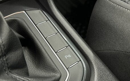 Volkswagen Tiguan II, 2019 год, 2 280 000 рублей, 17 фотография