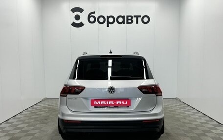 Volkswagen Tiguan II, 2019 год, 2 280 000 рублей, 7 фотография