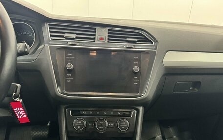 Volkswagen Tiguan II, 2019 год, 2 280 000 рублей, 14 фотография