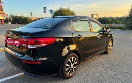 KIA Rio III рестайлинг, 2017 год, 1 100 000 рублей, 4 фотография