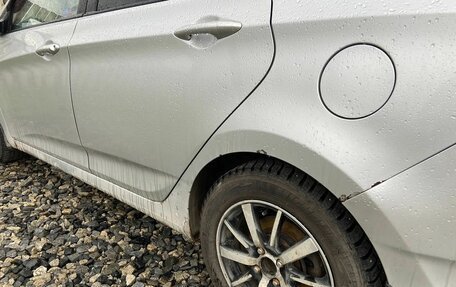 Hyundai Solaris II рестайлинг, 2012 год, 590 000 рублей, 15 фотография
