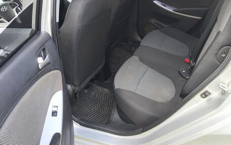 Hyundai Solaris II рестайлинг, 2012 год, 590 000 рублей, 7 фотография