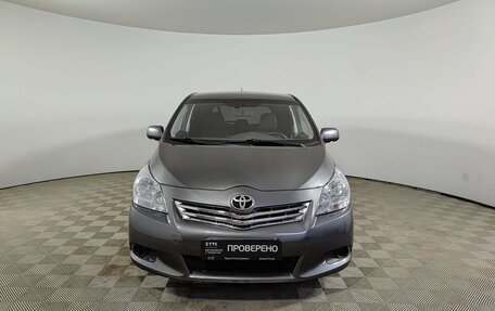 Toyota Verso I, 2011 год, 970 000 рублей, 2 фотография