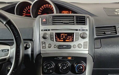 Toyota Verso I, 2011 год, 970 000 рублей, 18 фотография