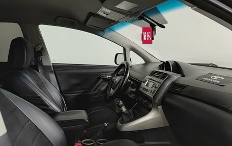Toyota Verso I, 2011 год, 970 000 рублей, 13 фотография