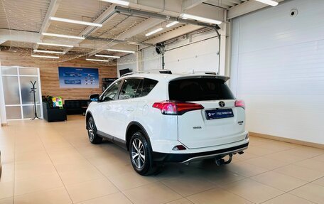 Toyota RAV4, 2018 год, 2 649 900 рублей, 4 фотография