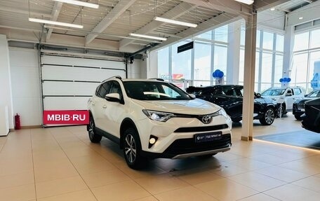 Toyota RAV4, 2018 год, 2 649 900 рублей, 8 фотография