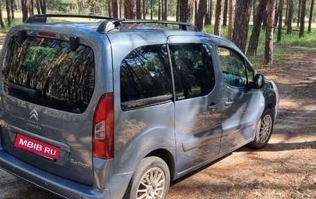 Citroen Berlingo II рестайлинг, 2012 год, 900 000 рублей, 4 фотография