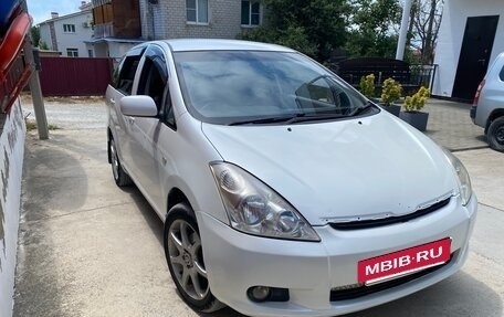 Toyota Wish II, 2003 год, 635 000 рублей, 3 фотография