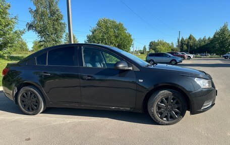Chevrolet Cruze II, 2011 год, 515 000 рублей, 4 фотография