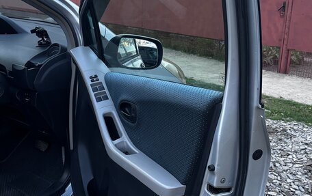 Toyota Vitz, 2005 год, 480 000 рублей, 8 фотография
