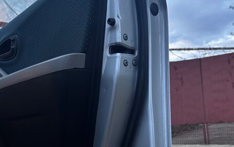 Toyota Vitz, 2005 год, 480 000 рублей, 13 фотография