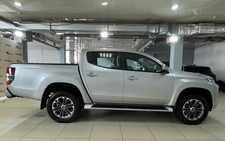 Mitsubishi L200 IV рестайлинг, 2021 год, 2 850 000 рублей, 5 фотография
