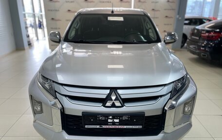 Mitsubishi L200 IV рестайлинг, 2021 год, 2 850 000 рублей, 3 фотография