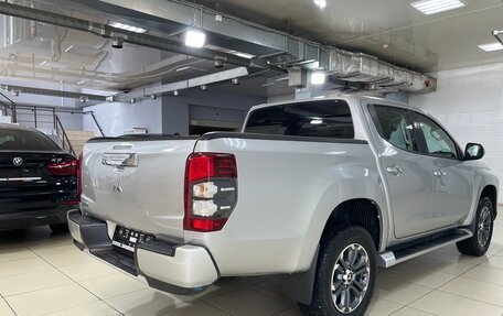 Mitsubishi L200 IV рестайлинг, 2021 год, 2 850 000 рублей, 6 фотография