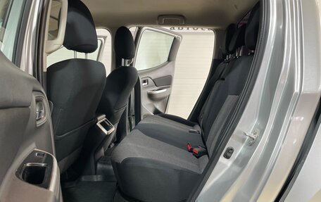 Mitsubishi L200 IV рестайлинг, 2021 год, 2 850 000 рублей, 14 фотография