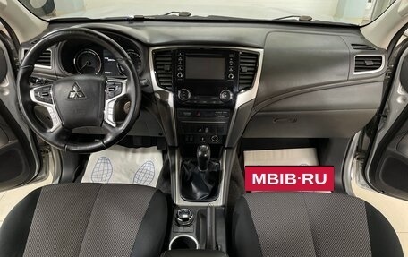 Mitsubishi L200 IV рестайлинг, 2021 год, 2 850 000 рублей, 20 фотография