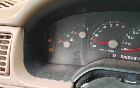 Ford Explorer III, 2002 год, 830 000 рублей, 28 фотография